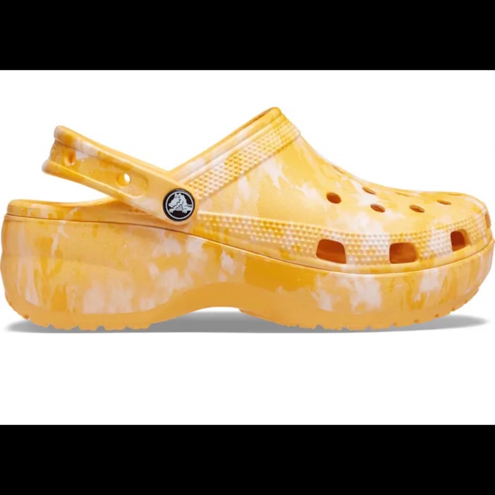 CROCS *NEW* PLATFORM